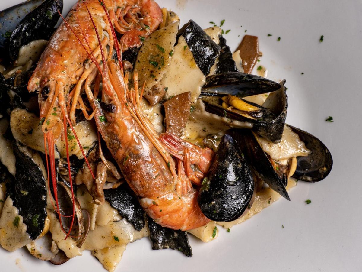 Albergo Ristorante Locanda Rosella Giba المظهر الخارجي الصورة