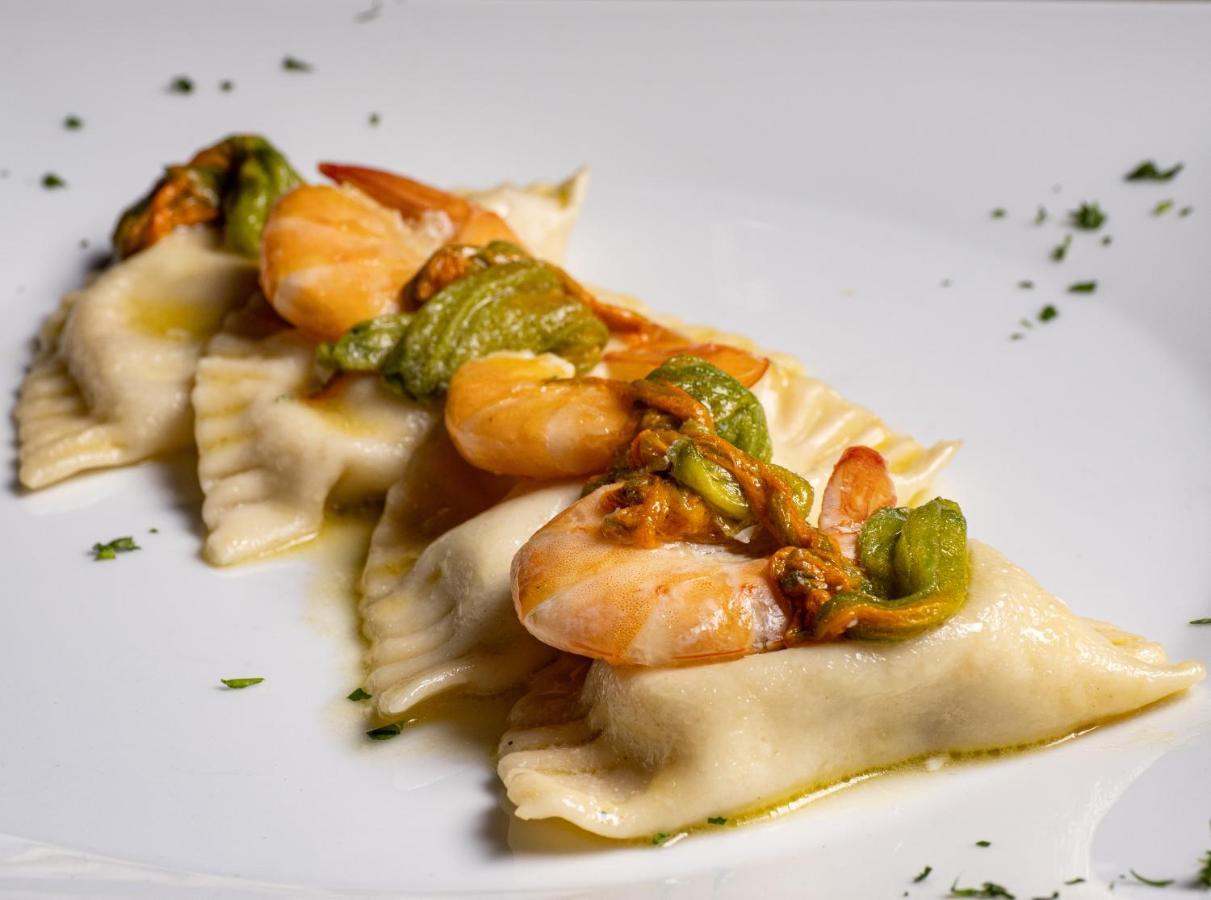 Albergo Ristorante Locanda Rosella Giba المظهر الخارجي الصورة